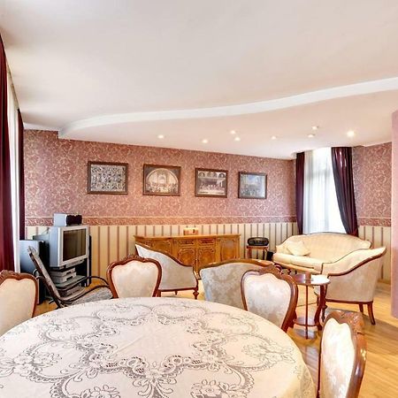 Aristocratic, Elegant, Designer Top Central Apartment Sofia Buitenkant foto