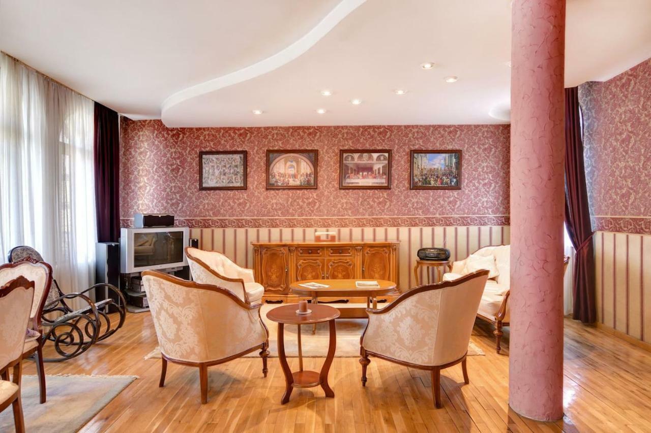 Aristocratic, Elegant, Designer Top Central Apartment Sofia Buitenkant foto